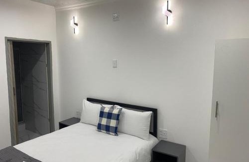 Lombardy East House | The Palms Guest House