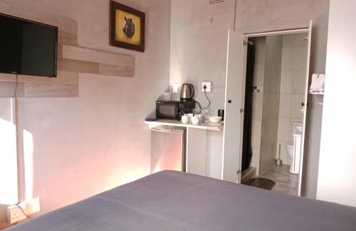 Germiston House | The Private and Cosy Guest House 5