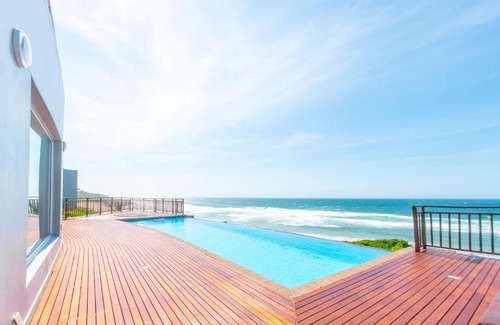 Tinley Manor House | The residence on Sea View