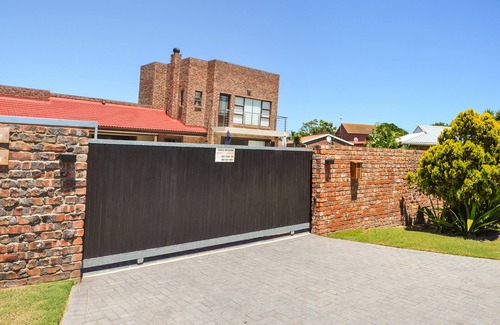 Colchester House | The River House