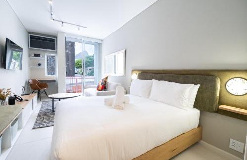 Bo'Kaap Apartment | The Rose 104: Modern Studio in Heart of the City