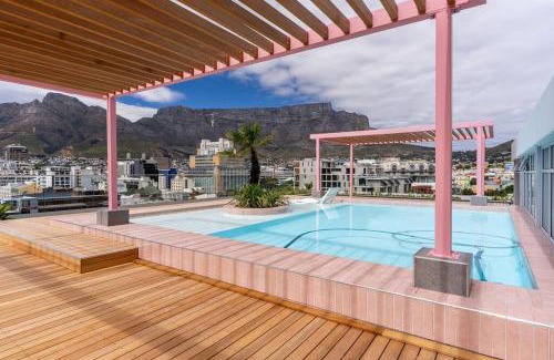 Bo'Kaap Apartment | The Rose 107: Modern Corner Unit with Balcony ~