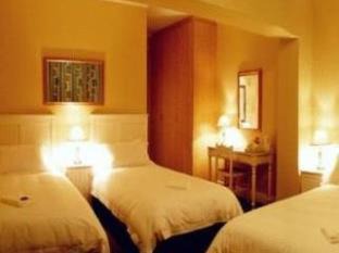 Knysna Central Hotel | The Russel Hotel