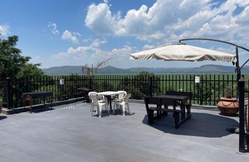 Schoemansville House | The Yacht House