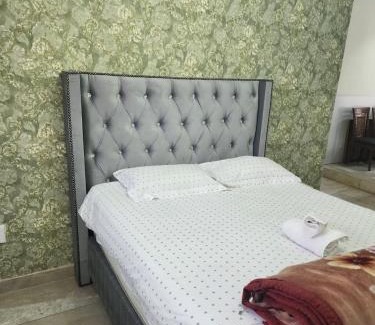 Flamingo Vlei Apartment | Tia Maria bachelor apartment