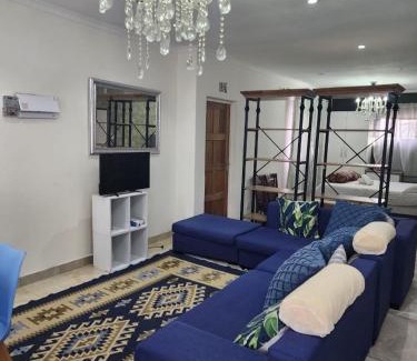 Flamingo Vlei Apartment | Tia Maria bachelor apartment