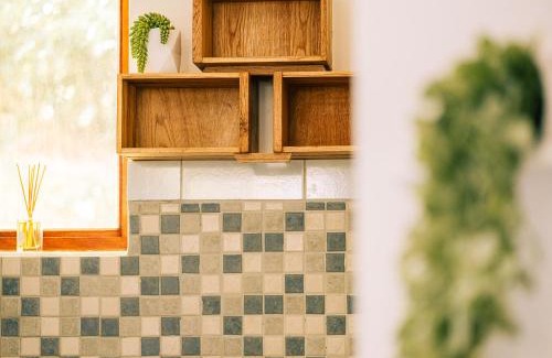 Cape Town House | Tranquil Mountain Retreat Hout Bay Cottage