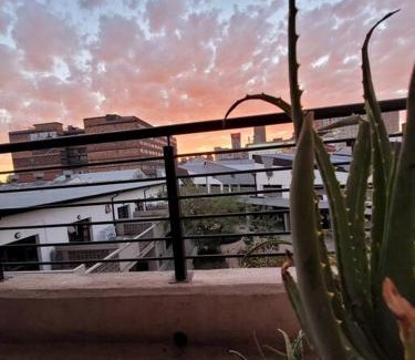 Downtown Johannesburg Apartment | Trendy apartment @ maboneng