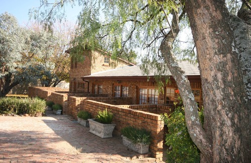Greater Johannesburg Metropolitan Area Apartment | Twin Self-Catering Accommodation in Johannesburg, Fourways