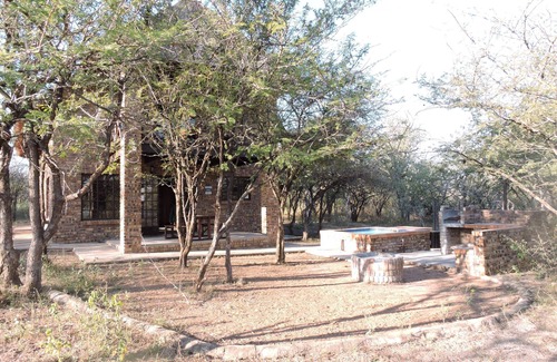 Marloth Park House | Umvangazi Rest - Enjoy a relaxing, rejuvenating and peaceful setting in the bush