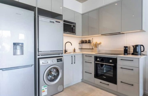 Wynberg Apartment | Urban Chic Living