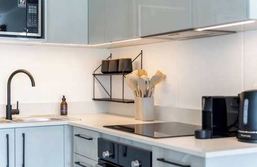 Wynberg Apartment | Urban Chic Living