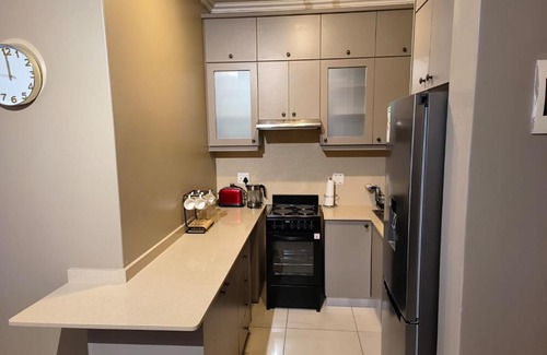Umhlanga Apartment | UrbanParkezstay i008
