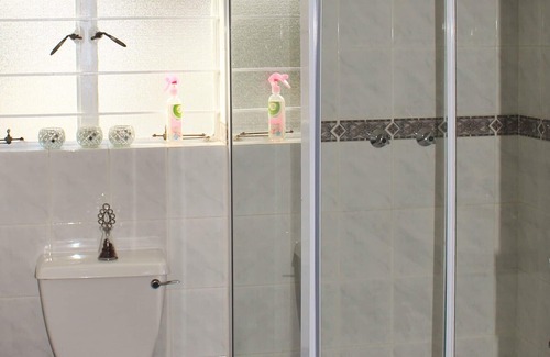 Greater Johannesburg Metropolitan Area Apartment | Vairs Place - apartment