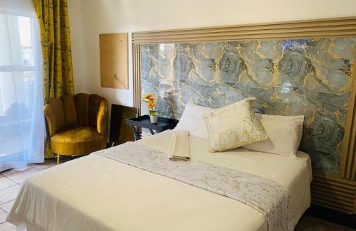 Greater Johannesburg Metropolitan Area House | Vardos Lifestyle Guest House