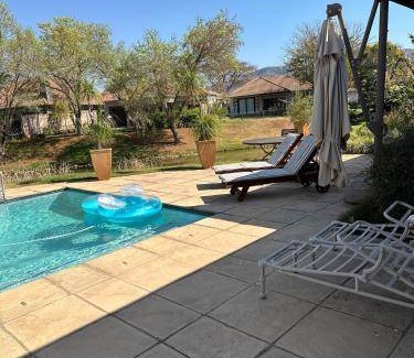 Hartbeespoort Villa | Villa ∙ 3 bedrooms ∙ 6 guests