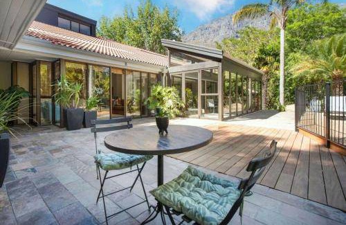 Stellenbosch Villa | Villa ∙ 7 bedrooms ∙ 14 guests
