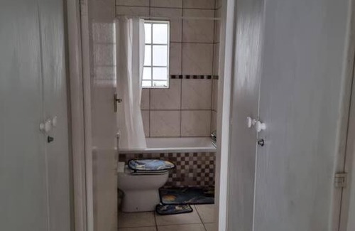 Greater Johannesburg Metropolitan Area Apartment | Waldorf II 3 Bedroom Apartment