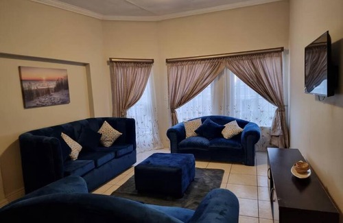 Greater Johannesburg Metropolitan Area Apartment | Waldorf II 3 Bedroom Apartment