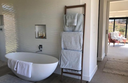 Dullstroom House | Walkersons Estate- Outcrop