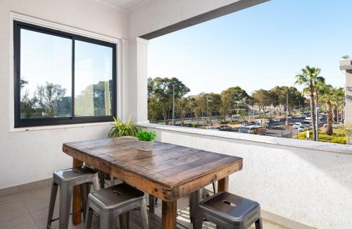 Green Point Apartment | Warwick Mansions 8