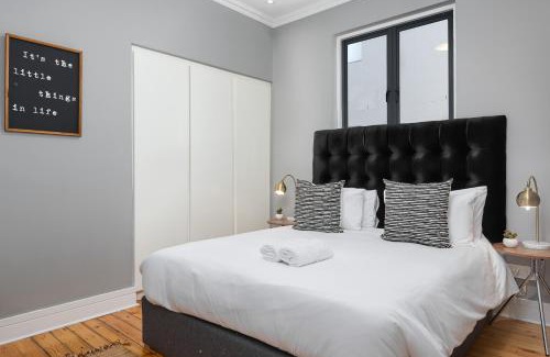 Green Point Apartment | Warwick Mansions 8