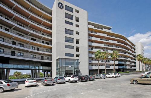 Century City Apartment | Waters Edge Uno