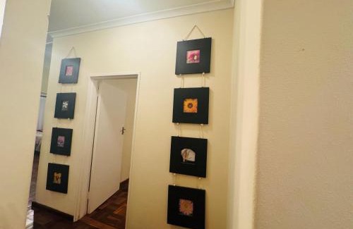 Westridge House | Wildflower way self catering Accommodation