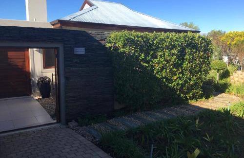 Brackenridge Private Residential Estate House | 380 m² House ∙ 3 bedrooms ∙ 6 guests