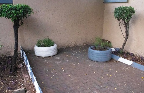 Greater Johannesburg Metropolitan Area Apartment | Cozy Studio Room to Rent in Johannesburg City