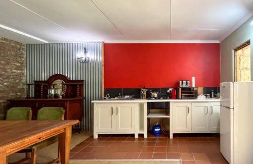Clarens House | 290 m² House ∙ 2 bedrooms ∙ 127 guests