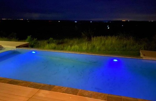 Mookgopong Villa | Villa ∙ 5 bedrooms ∙ 11 guests