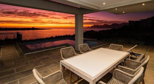 Fisherhaven Villa | 397 m² Villa ∙ 3 bedrooms ∙ 6 guests