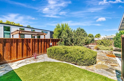 San Jose House | 1 bed/1 bath completely private with own entrance, private yard, laundry and AC.