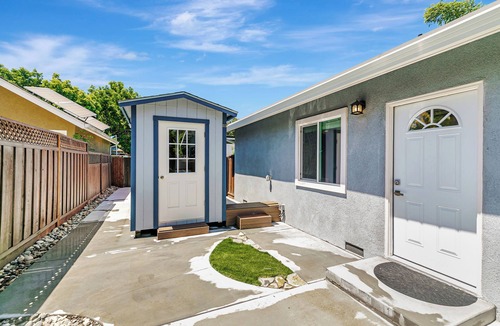 San Jose House | 1 bed/1 bath completely private with own entrance, private yard, laundry and AC.