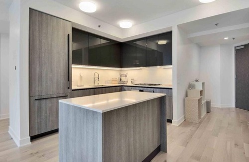 Rincon Hill Condo | 1 Bedroom Condo L-67142 by Houzlet