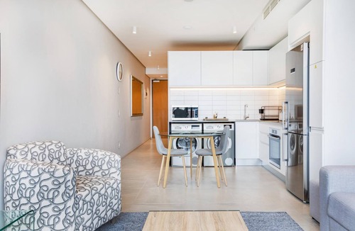 Green Point Apartment | 1 Bedroom De Waterkant Mountain View Apartment