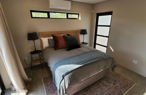Mbombela Apartment | 1 Bedroom self catering cottage.