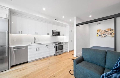Mission District Apartment | 1-Br w A/C, rooftop deck, parking avail - San Francisco Life Real Estate n
