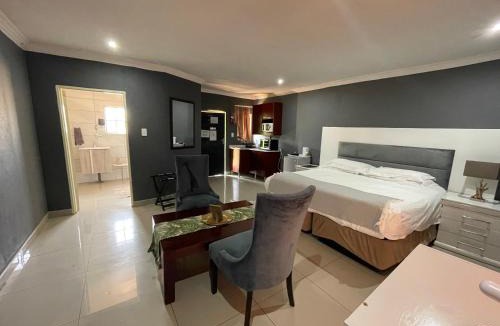 Thulamela Cabin | 1 OAK Resort
