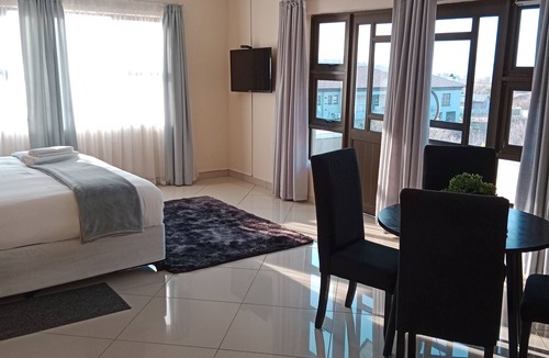 Burgersfort Bed & Breakfast | 10 minutes to the shopping mall,