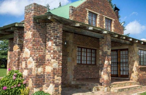 Dullstroom Apartment | 100 m² Apartment ∙ 3 bedrooms ∙ 6 guests