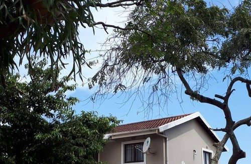 Durban North Apartment | 100 m² Apartment ∙ 2 bedrooms ∙ 4 guests