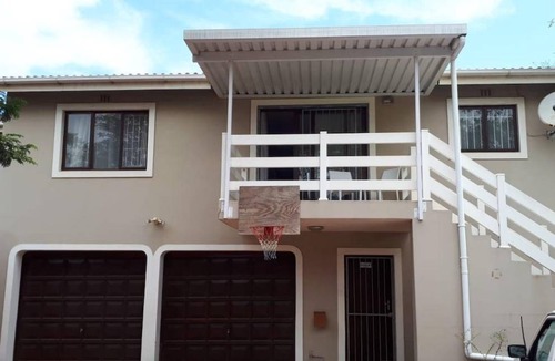 Durban North Apartment | 100 m² Apartment ∙ 2 bedrooms ∙ 4 guests