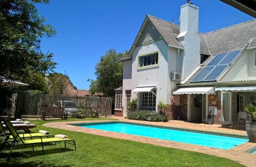 Claremont Bed & Breakfast | 100 m² Bed and breakfast ∙ 3 bedrooms ∙ 127 guests