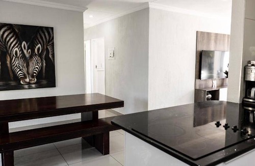Ekurhuleni Bed & Breakfast | 100 m² Bed and breakfast ∙ 3 bedrooms ∙ 8 guests