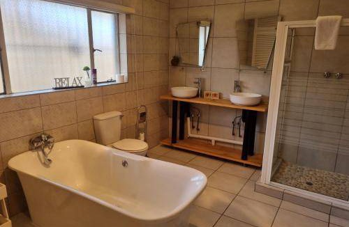New Redruth Bed & Breakfast | 100 m² Bed and breakfast ∙ 4 guests