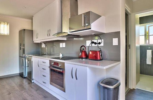 Constantia Bed & Breakfast | 100 m² Bed and breakfast ∙ 2 bedrooms ∙ 10 guests