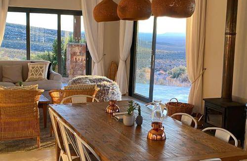 Witzenberg House | 100 m² Farmhouse ∙ 4 bedrooms ∙ 10 guests