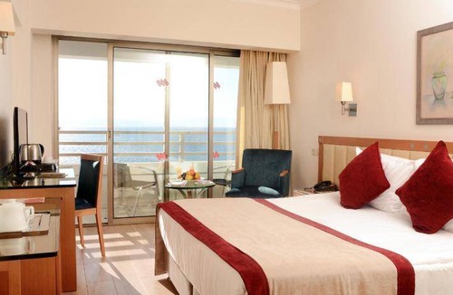 Kusadasi City Centre Hotel | 100 m² Hotel ∙ 127 guests